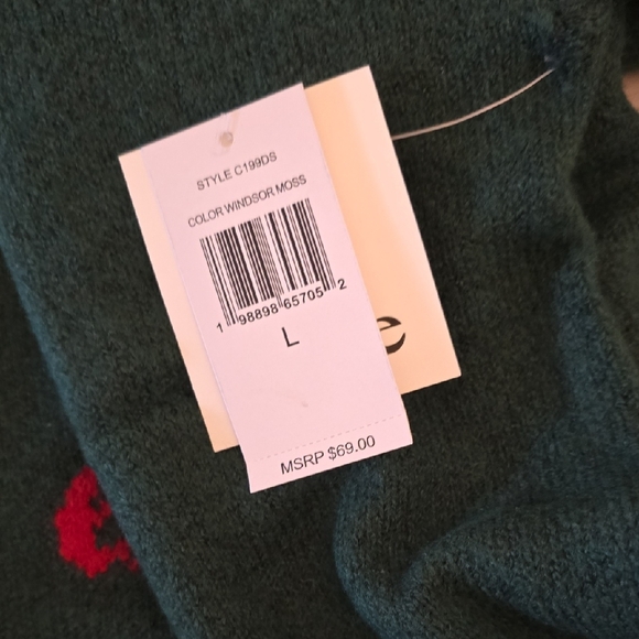 NWT C.C Dark Green Crewneck Sweater with Martini Design - Picture 7 of 7
